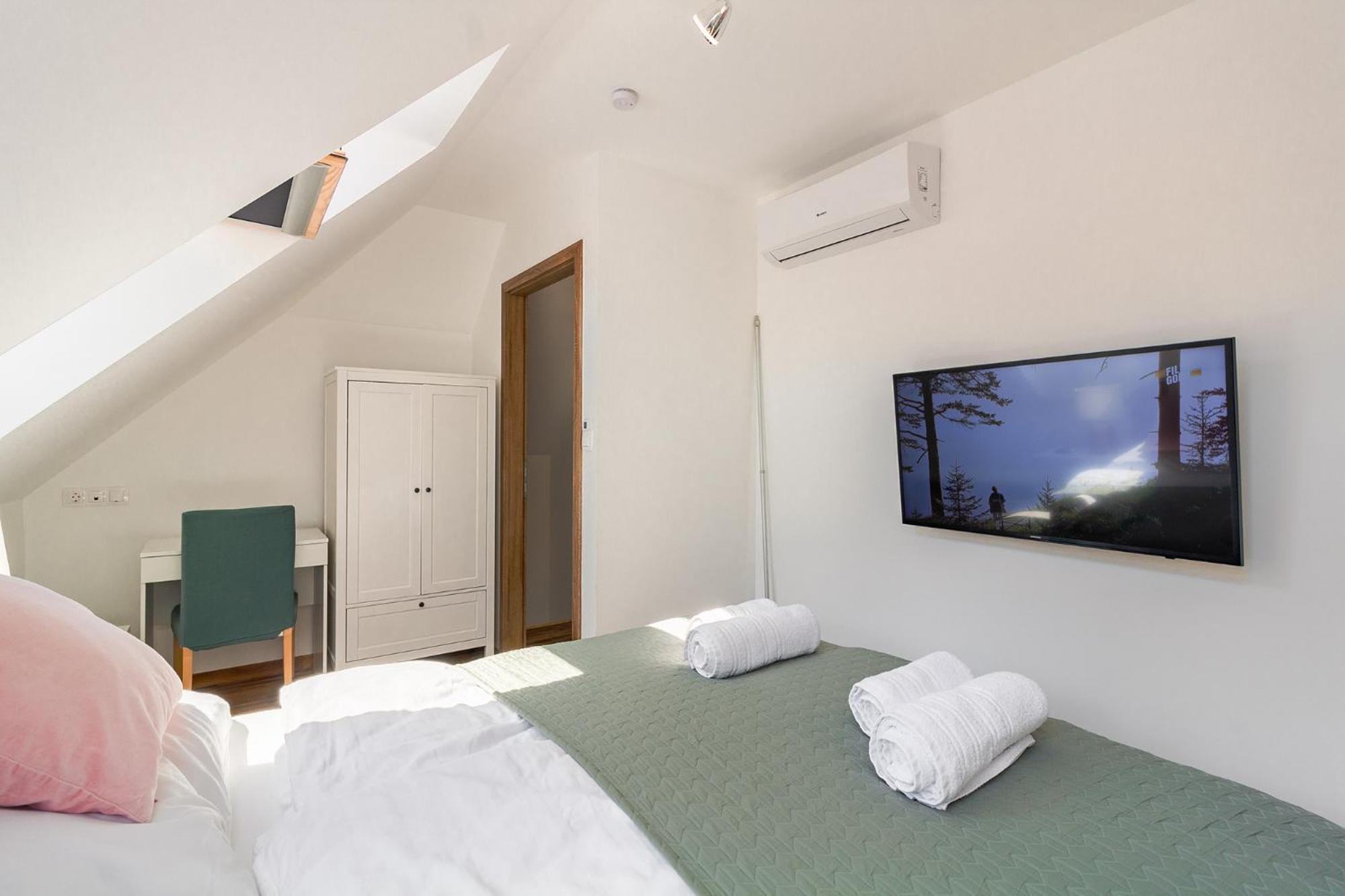 Monbuhim Twin Apartment Veszprém Екстериор снимка